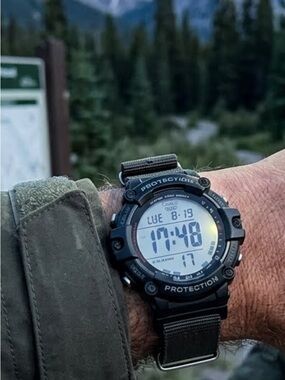 Rugged Black Digital Tactical Watch - Outdoor Wearable